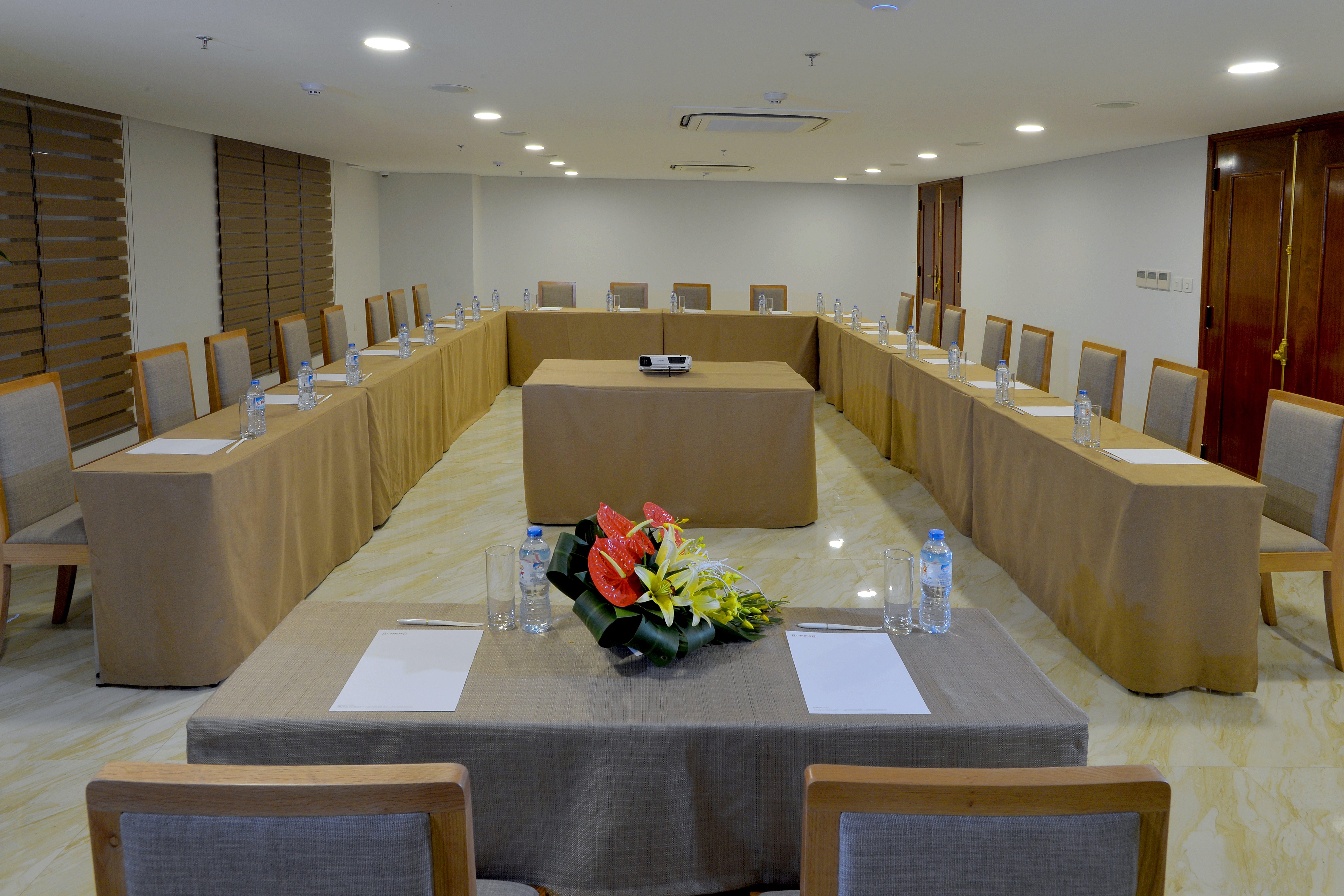 London Hanoi Hotel Bagian luar foto